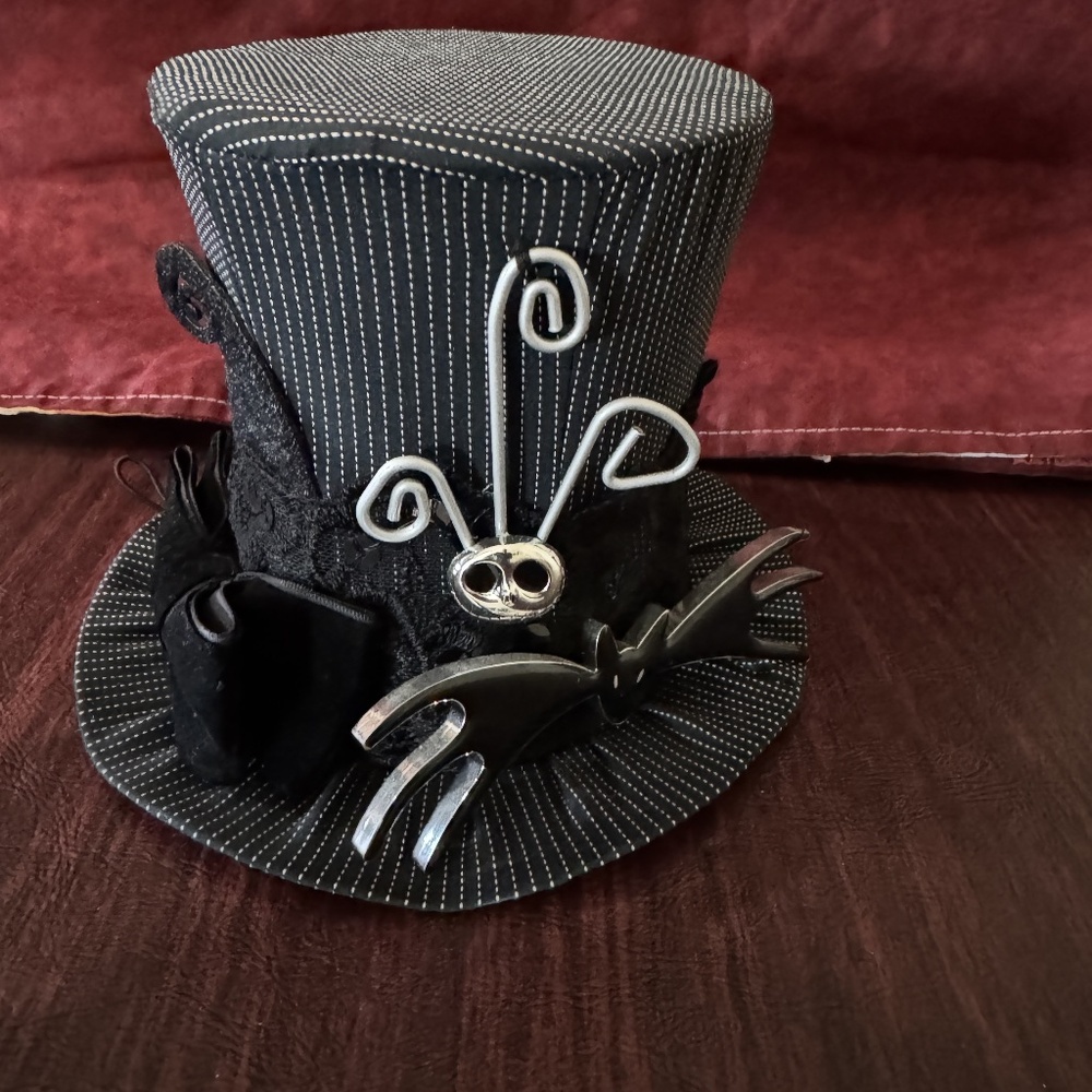 Disney "The Night Before Christmas " top hat